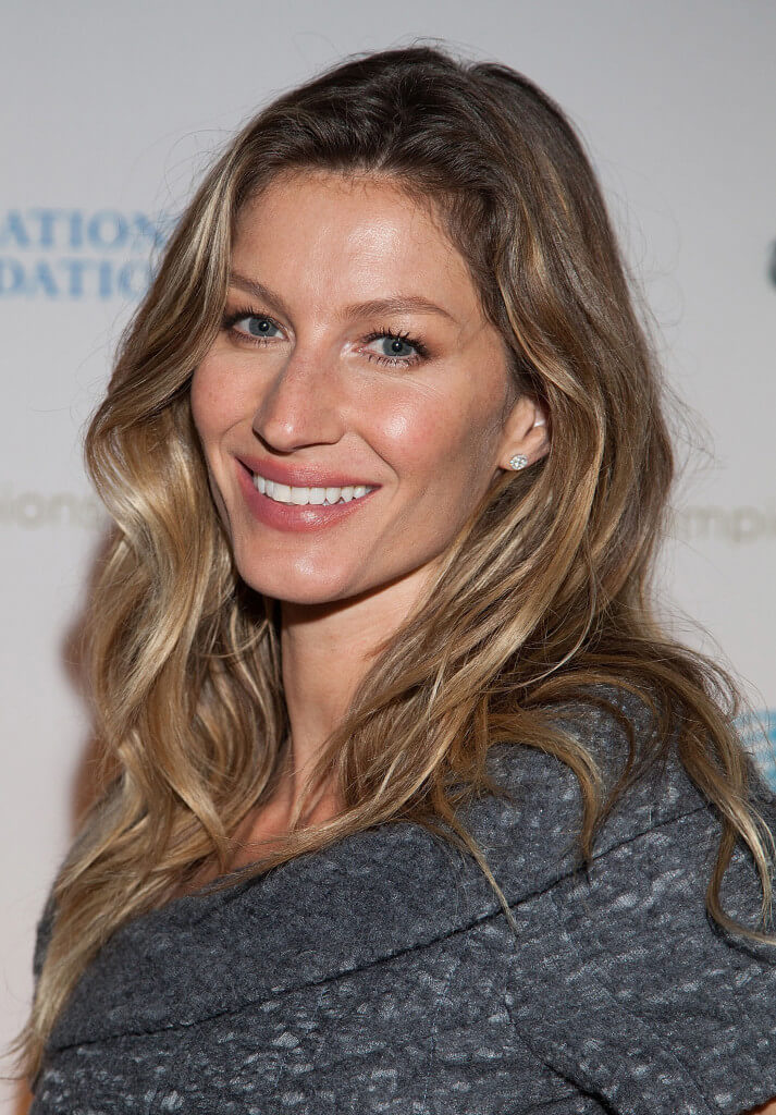 Gisele bundchen with long dark blonde hair