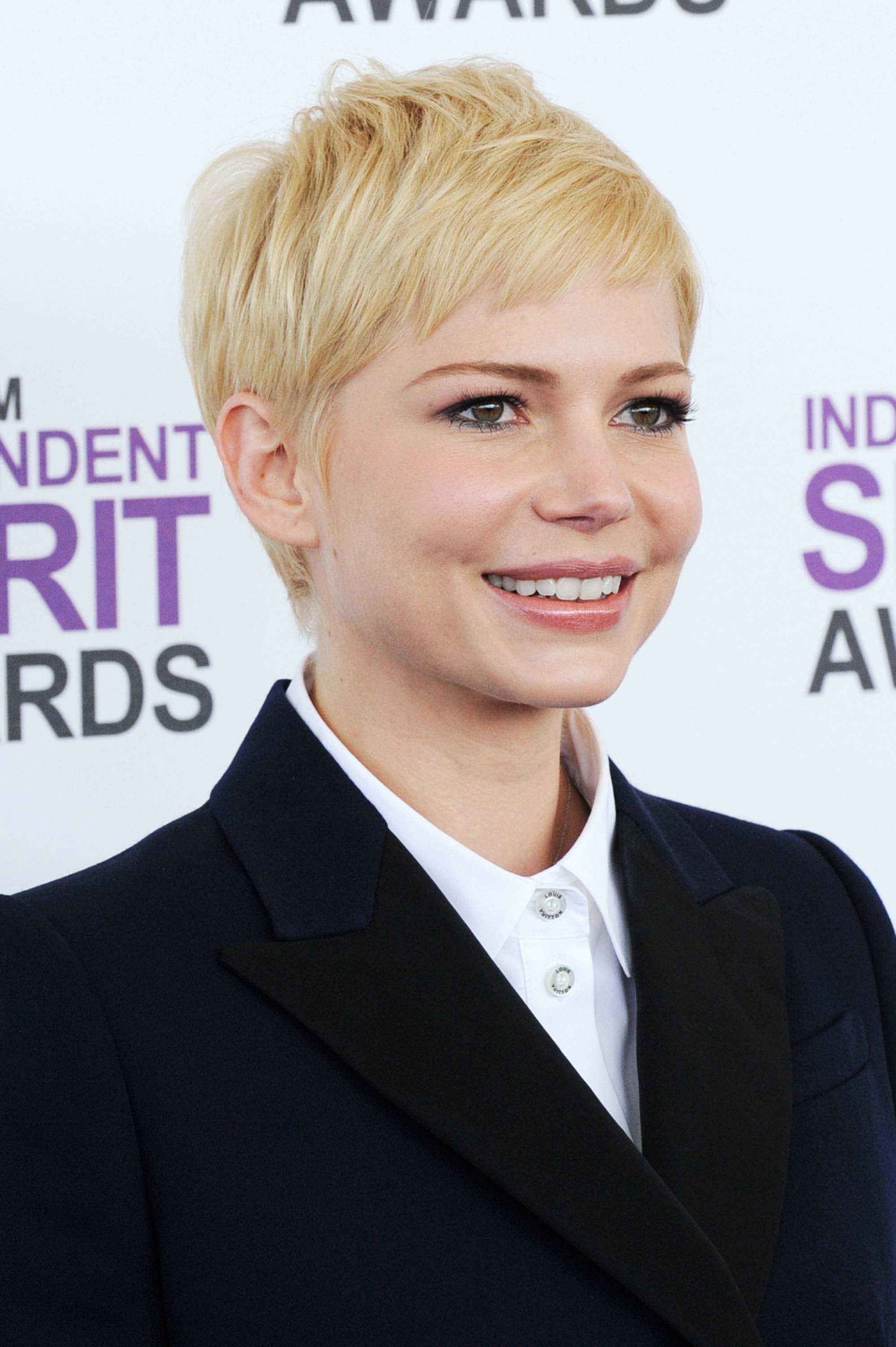 Hairstyles-for-heart-shaped-faces-Michelle-Williams