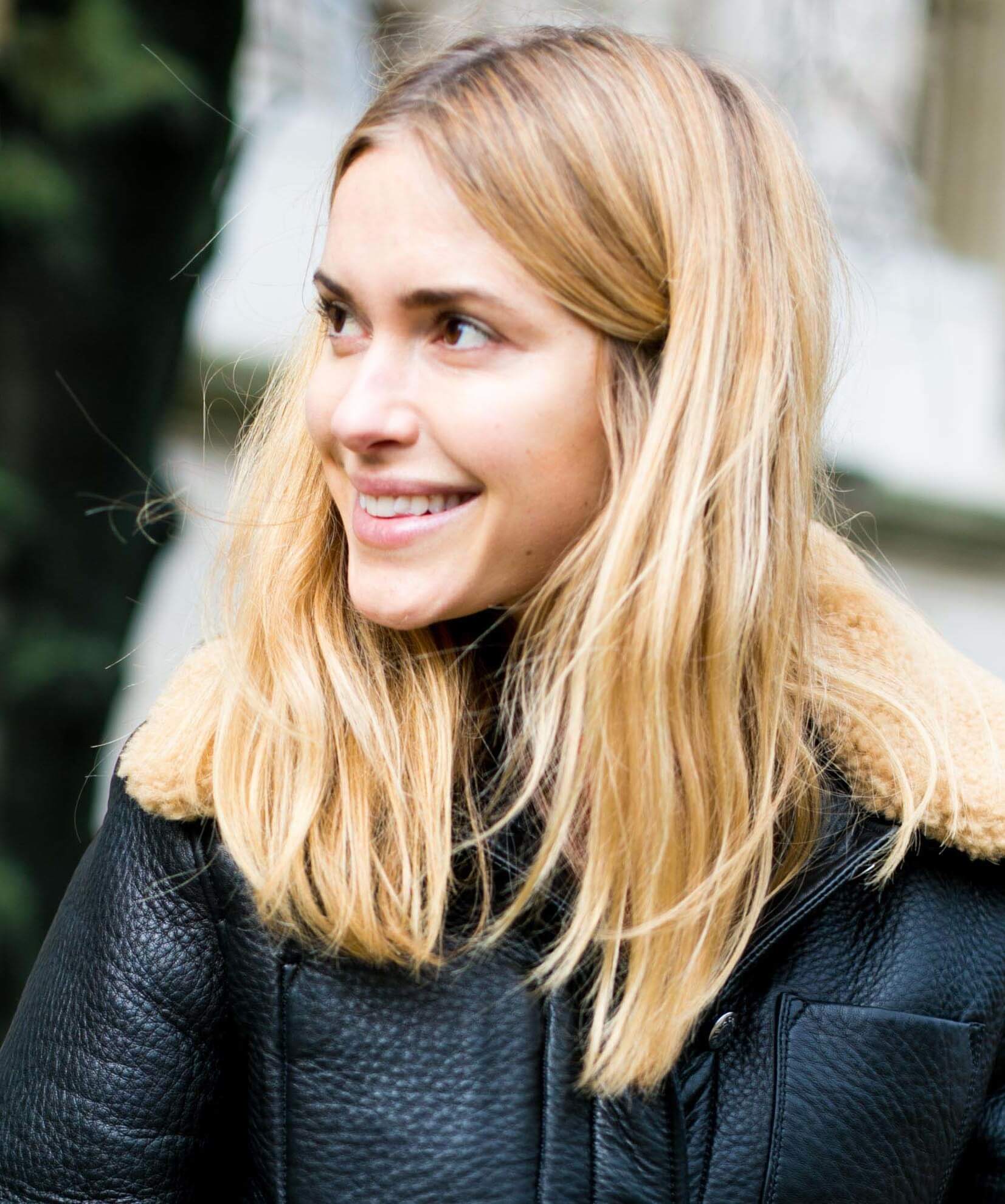 Mid-length hairstyles blonde