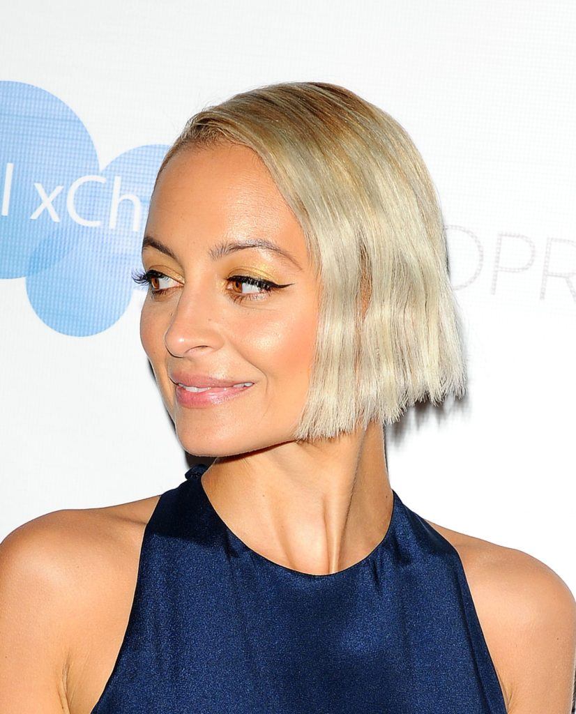 image of NIcole Richie with short bob and bleached blonde hair