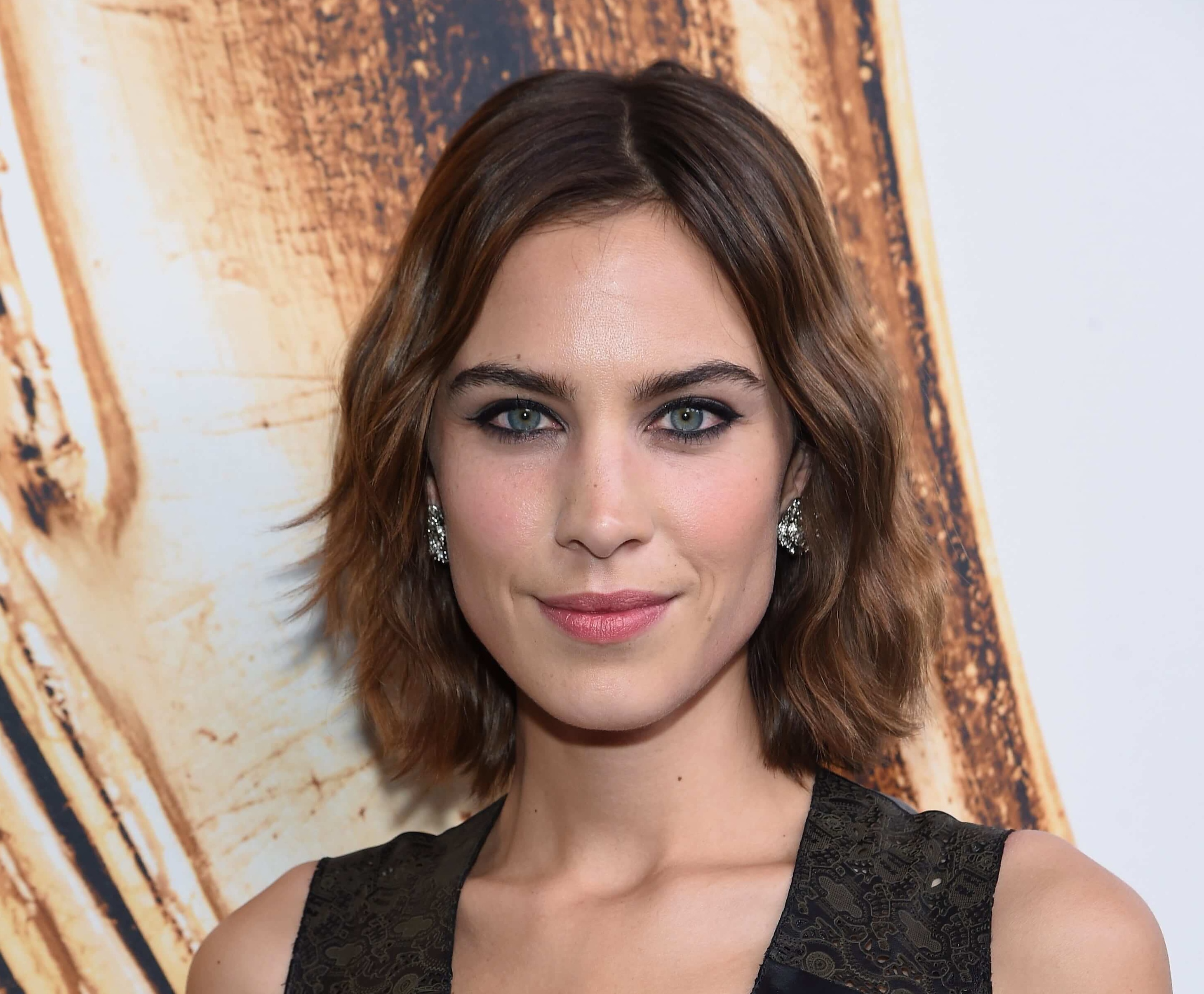 Alexa Chung brunette hair
