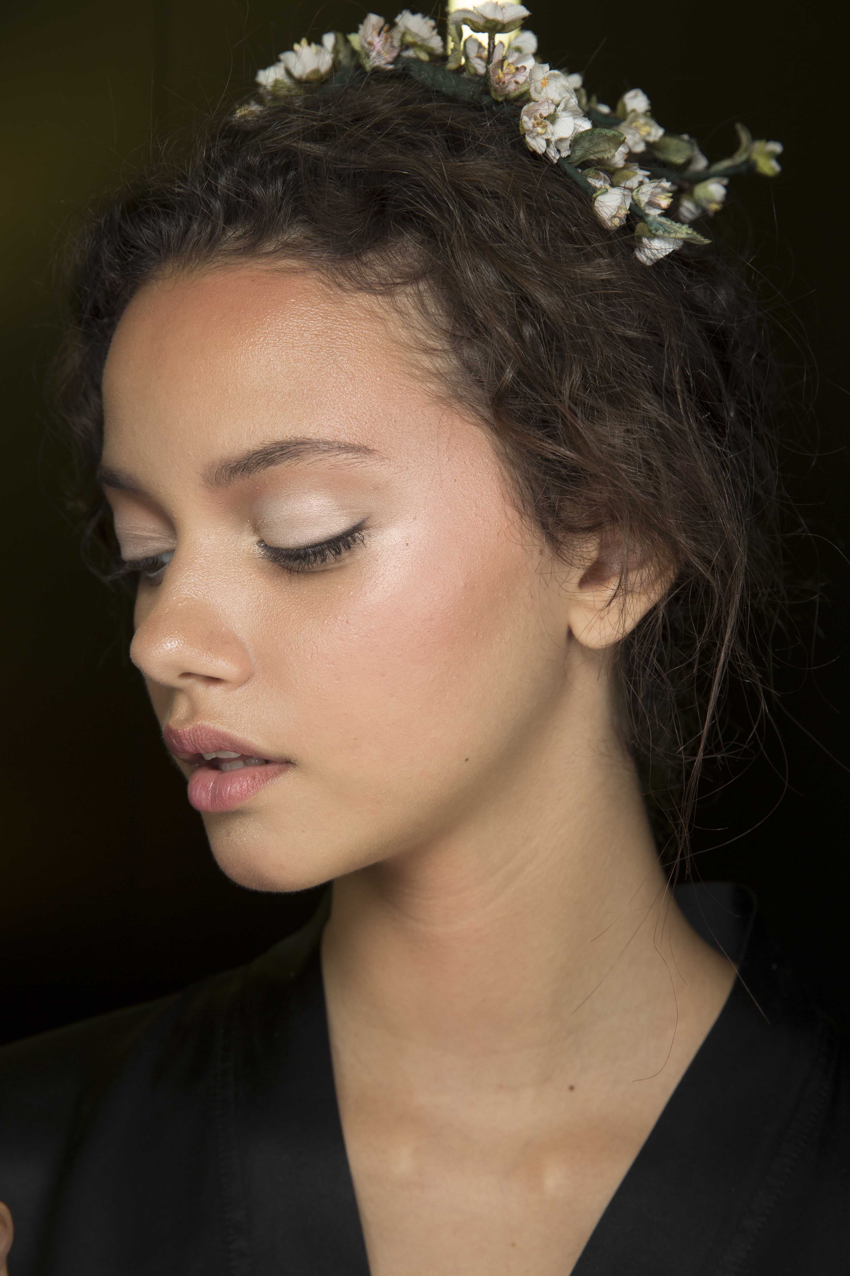 Pretty wedding updo with accessories