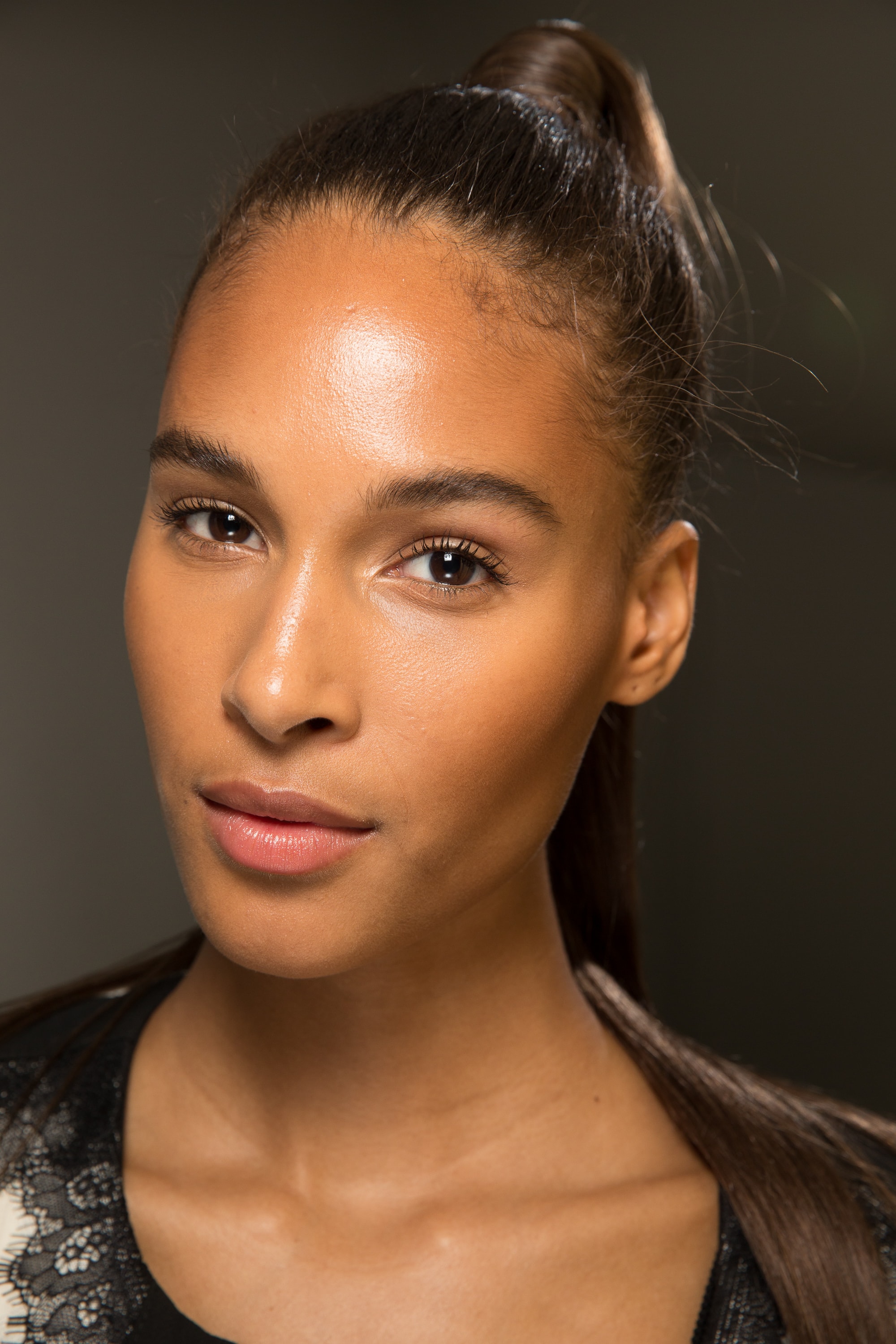 Great hairstyles to take you from desk to dinner: high ponytail