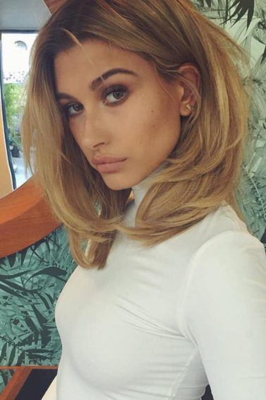 hailey baldwin lob haircut blonde