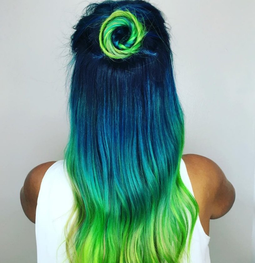 Peacock hair colour viral trend