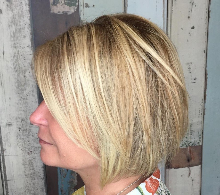 blonde layered bob haircut