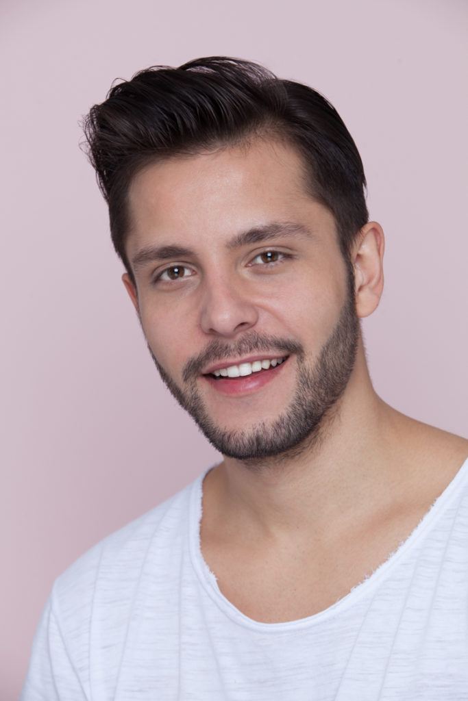 pompadour haircut styling guide