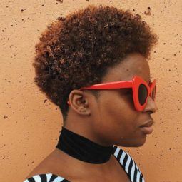 Short hairstyles for black women: teeny weeny afro