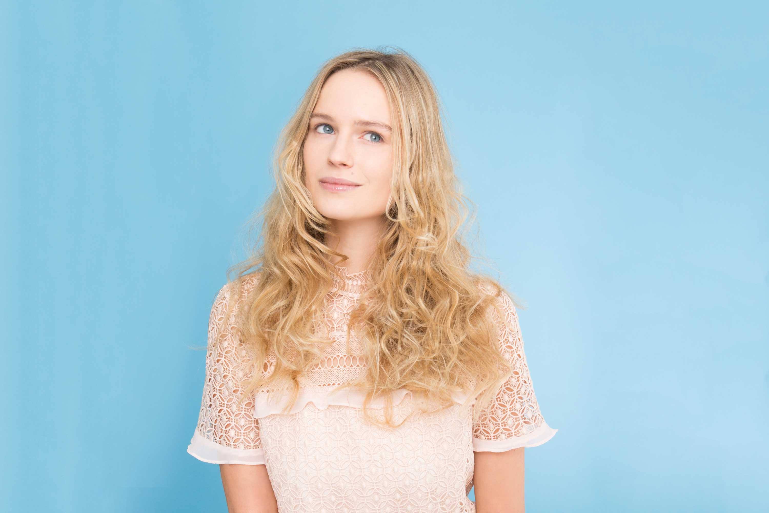 Curl enhancing shampoo: All Things Hair - IMAGE - blonde long curly wavy hair