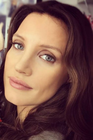 chocolate brown hair colour: All Things Hair - IMAGE - Jessica Chastain Instagram celebrity waves