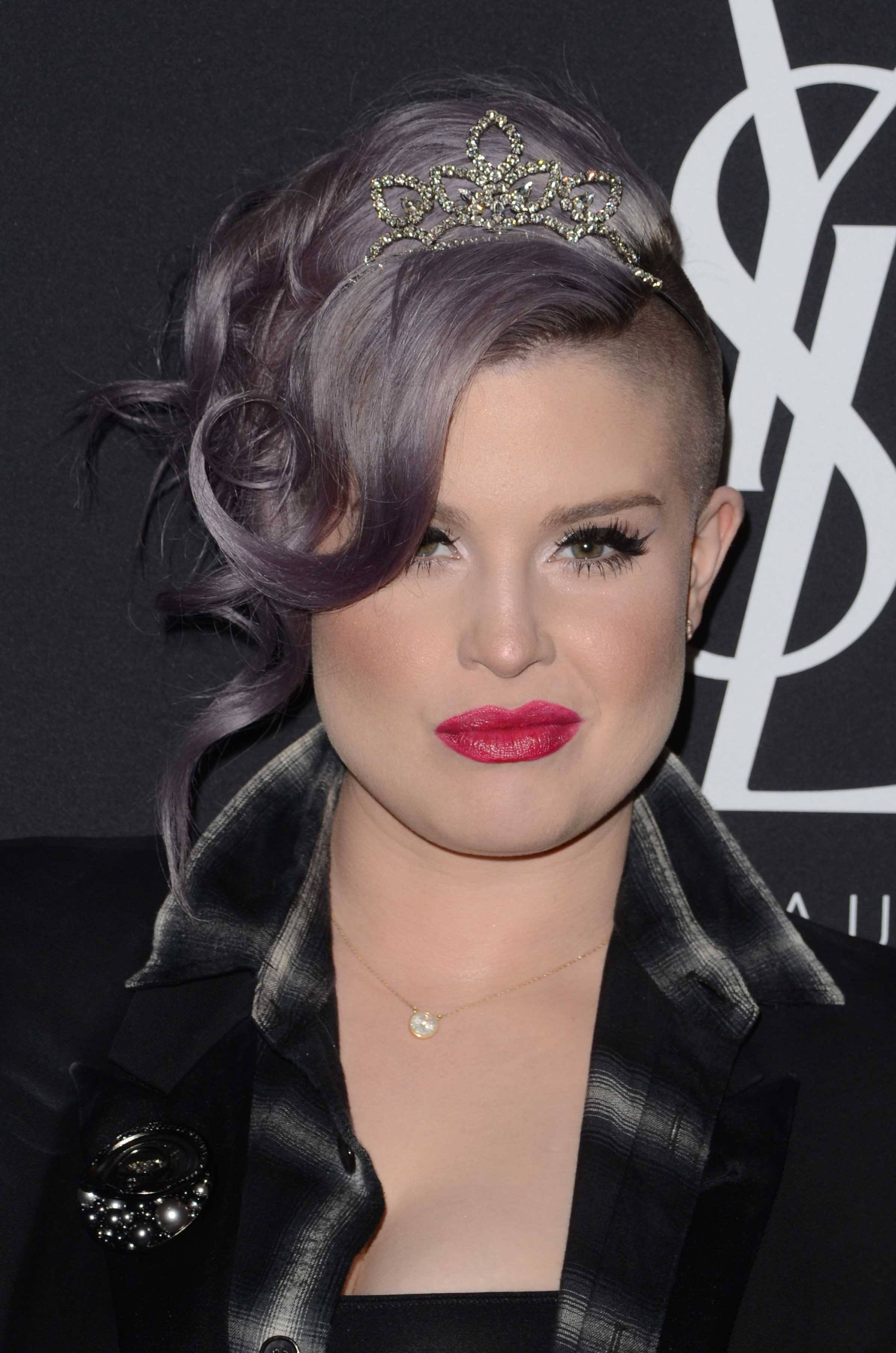 hair accessories 2016: All Things Hair - IMAGE - celebrity hairstyles Kelly Osbourne purple silver wavy updo