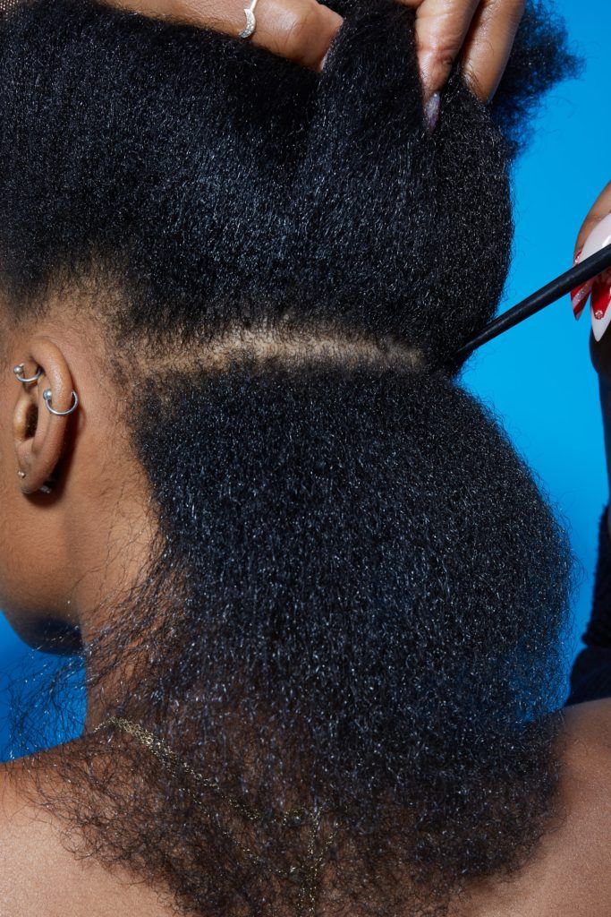 How to do box braids tutorial woman with afro hair parting it