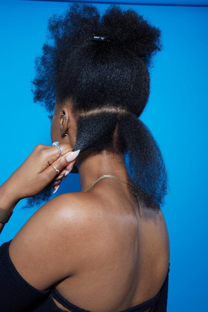 How to do box braids tutorial woman with afro hair parting it