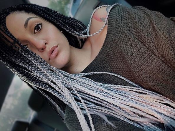 Instagram @__sxhhh with grey ombre box braids