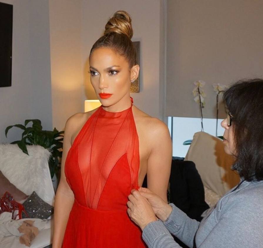 Jennifer Lopez with top knot golden hair colour