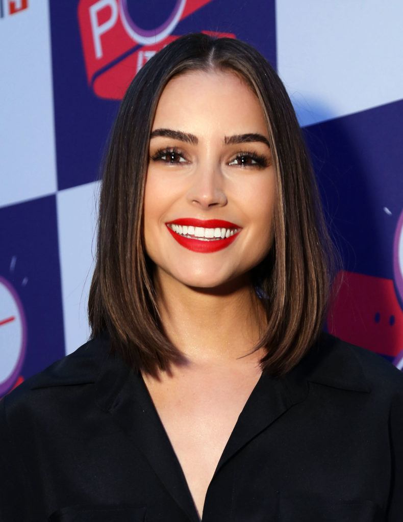 short haircuts for women 2017: Olivia Culpo smooth and sleek long bob hairstyle brown hair