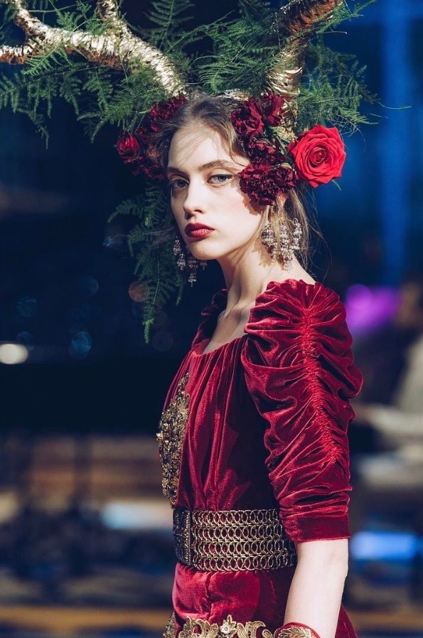 Dolce and shop gabbana flower headpiece