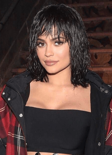 kylie jenner with shaggy hairstyle nyfw