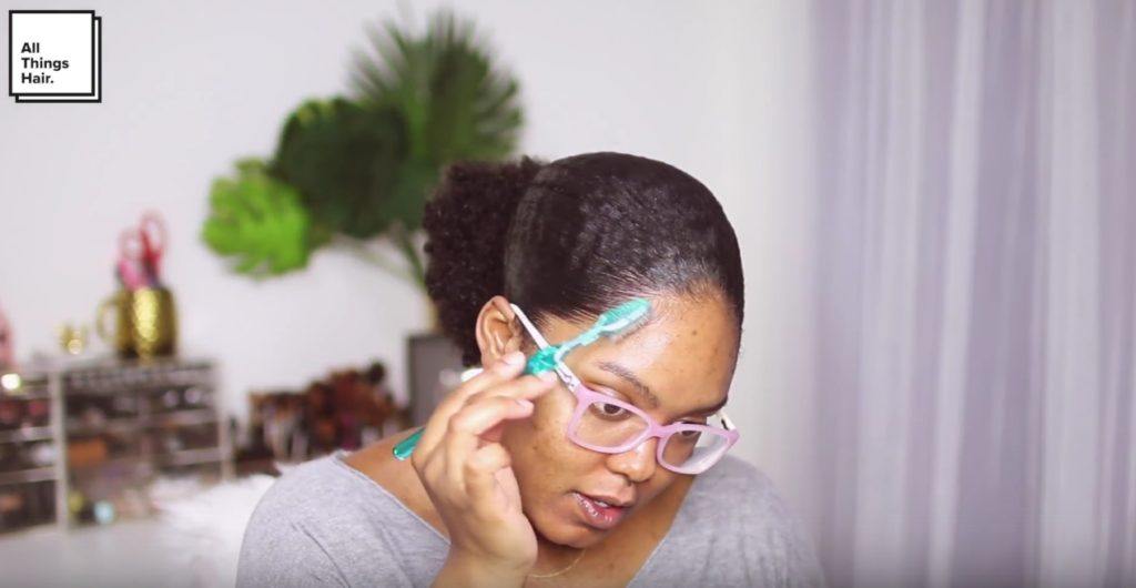 vlogger mini marley smoothing baby hairs