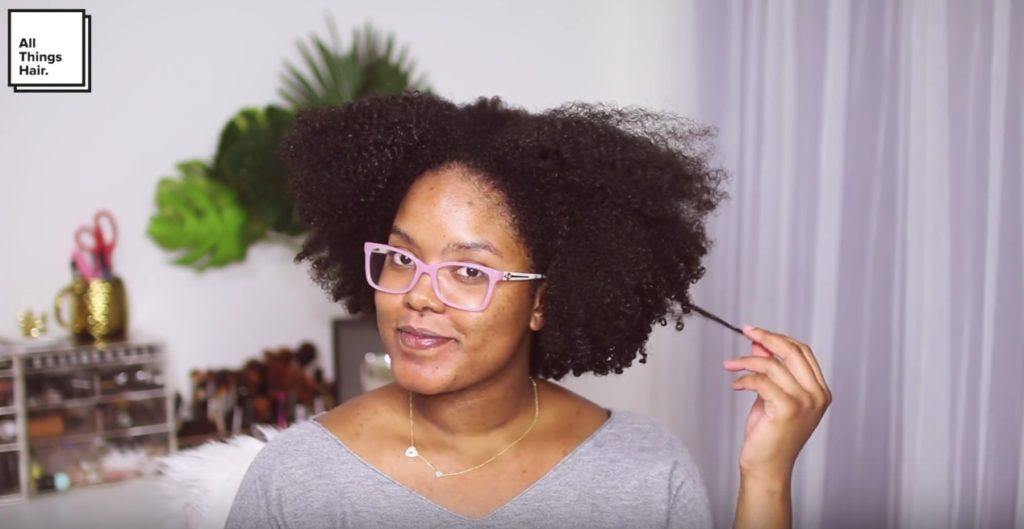 vlogger mini marley washing her hair video