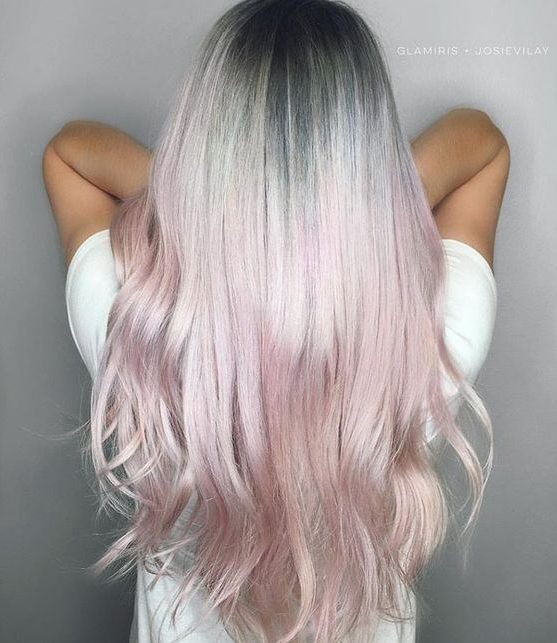 Marble hair - Pink long wavy hairstyle - Instagram