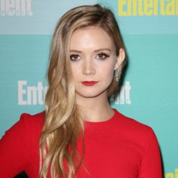 actress and daughter of carrie fisher billie lourd with long blonde hair