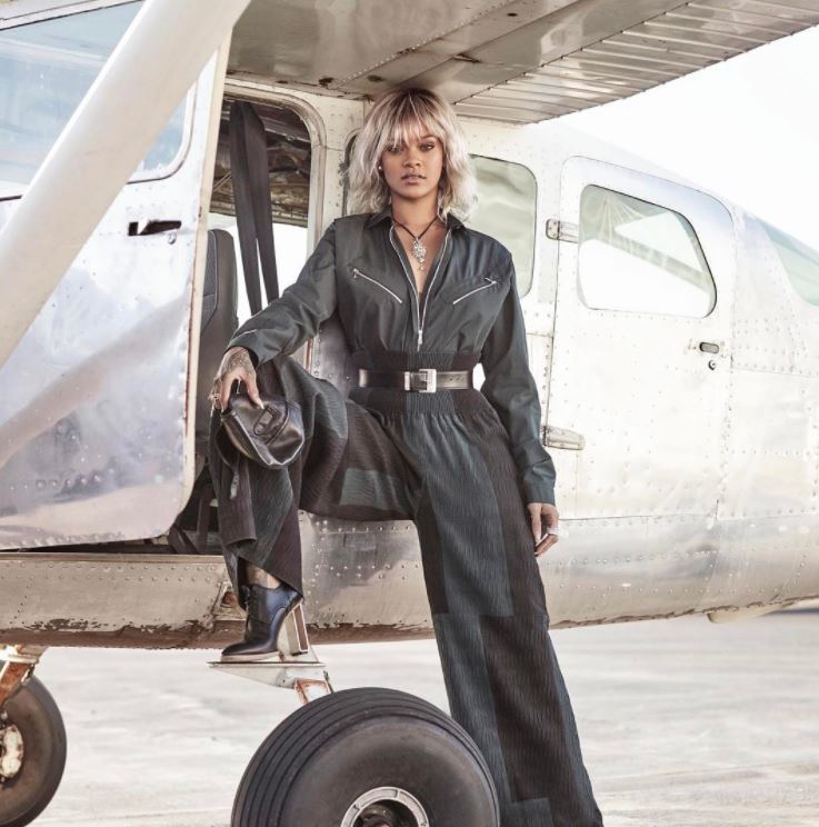 Rihanna wearing her hair in a platinum blonde shaggy style