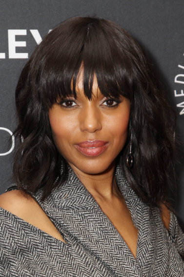 Wavy hair with bangs: 7 star studded looks to try now