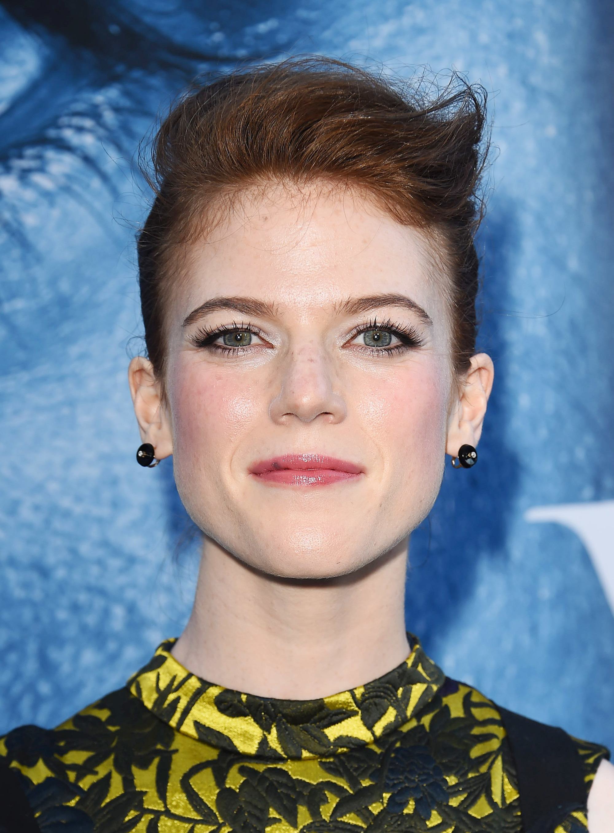 Game of Thrones Premiere - Rose Leslie auburn hair in retro side quiff