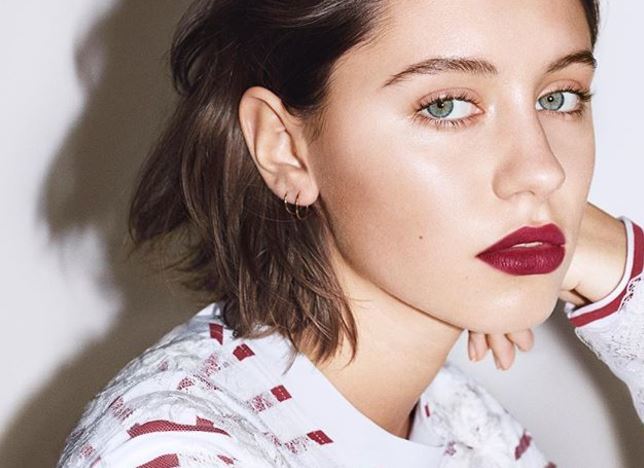 Iris Law in Burberry beauty campaign with long bob brown hair and bold lip colour