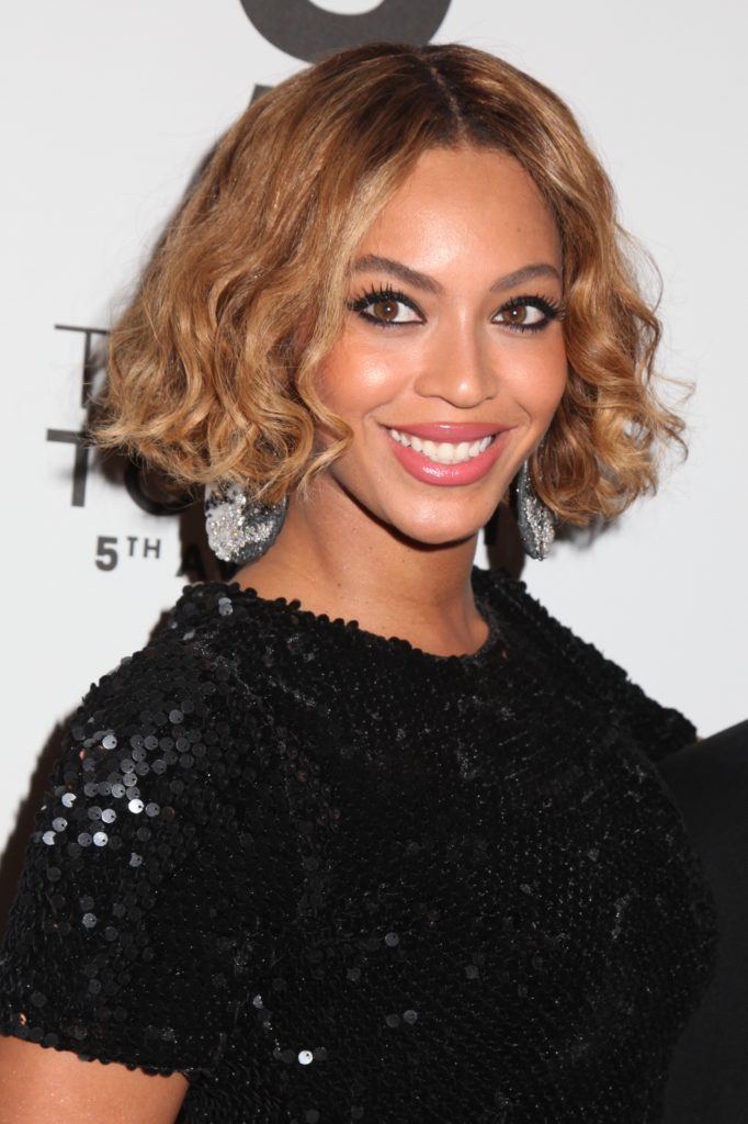 Beyonce golden brown long bob wavy hair