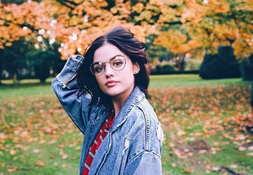 pretty little liars actress lucy hale with a brunette bob with blonde balayage