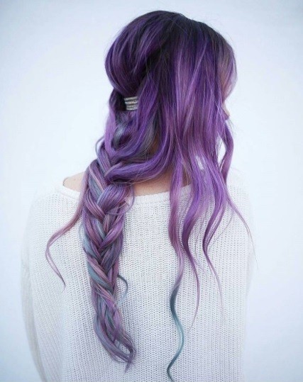 Pantone Colour of the Year 2018: back view of a woman with really long purple hair styled in a loose thick braid