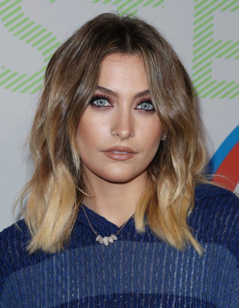 paris jackson at the stella mccartney presentation with wavy ombre hair