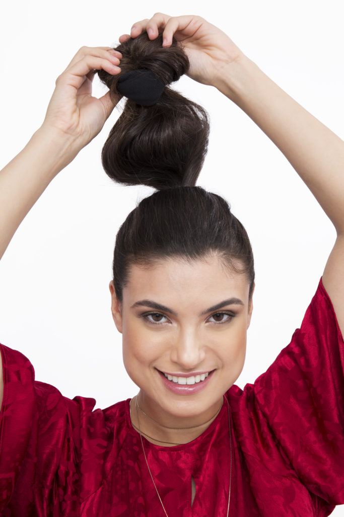 How to create sock curls brunette girl with ponytail tying bun