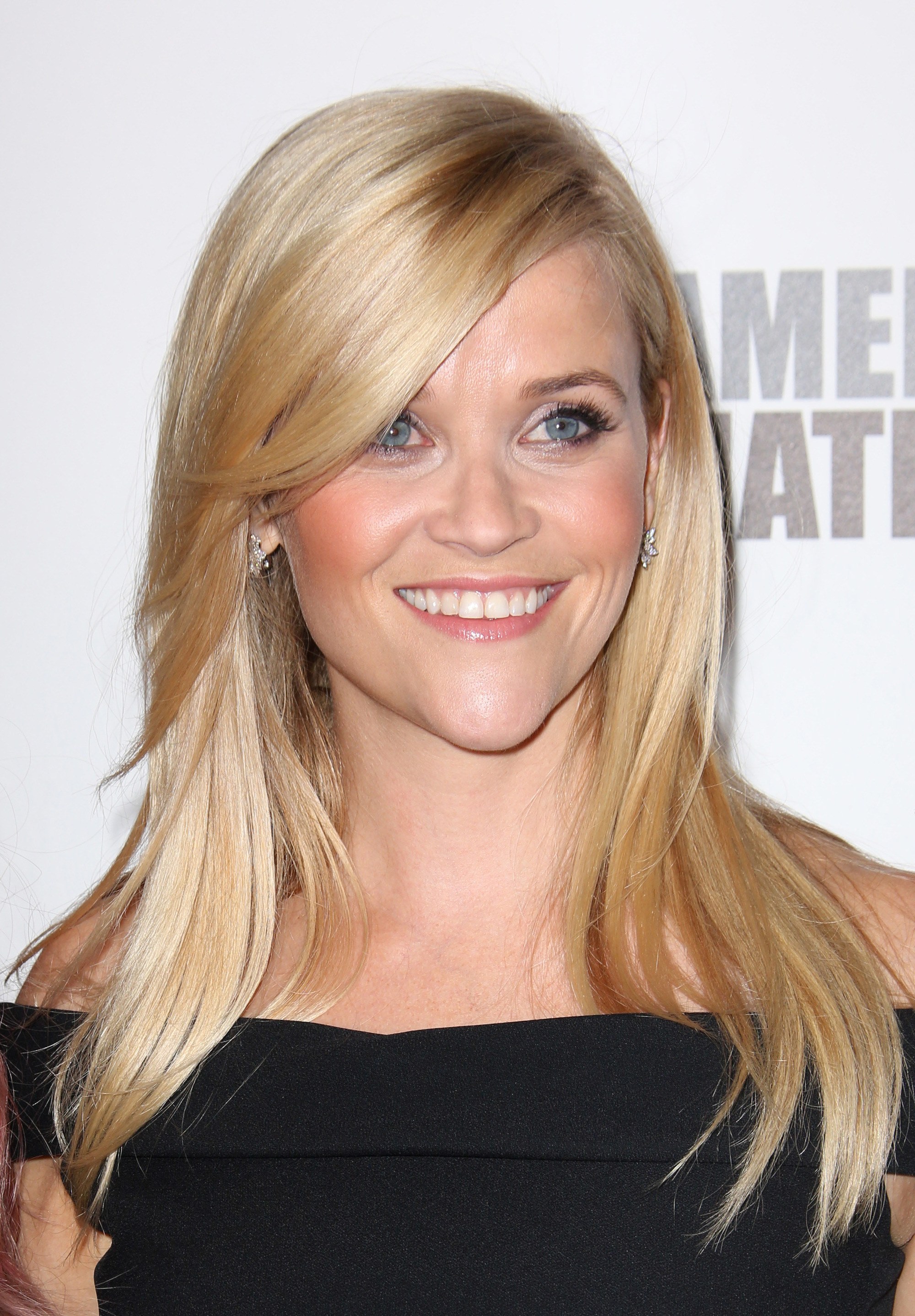 reese witherspoon with long graduated side swoop bangs