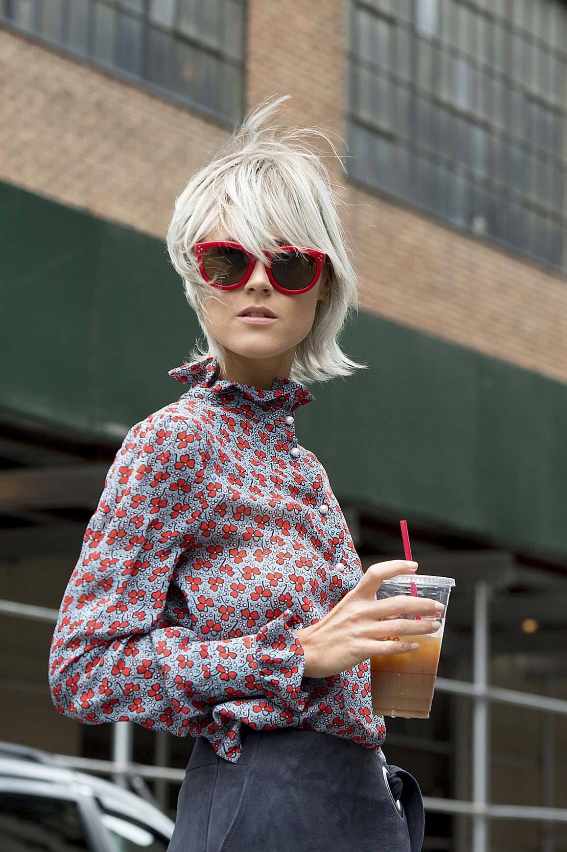 How to repair bleached hair blonde woman in street wth short hair
