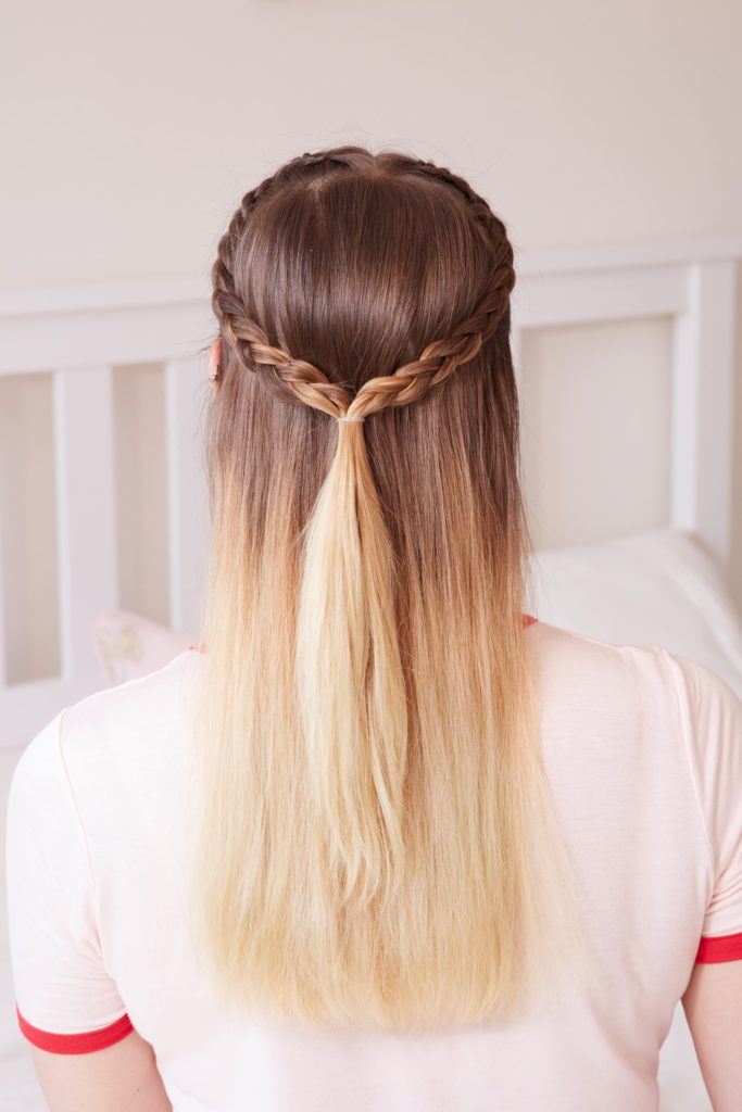heart braided hair of an ombre woman rear view