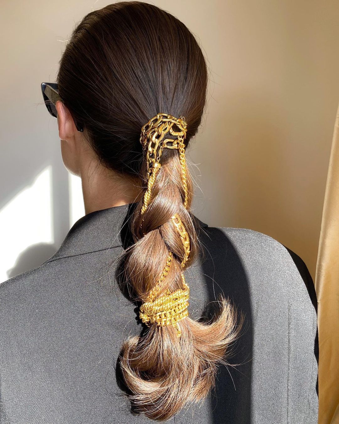 22 Hairstyles for Dirty Hair (Because Washing Isn't Always an Option)