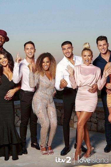 Love Island 2019 group shot of final contestants