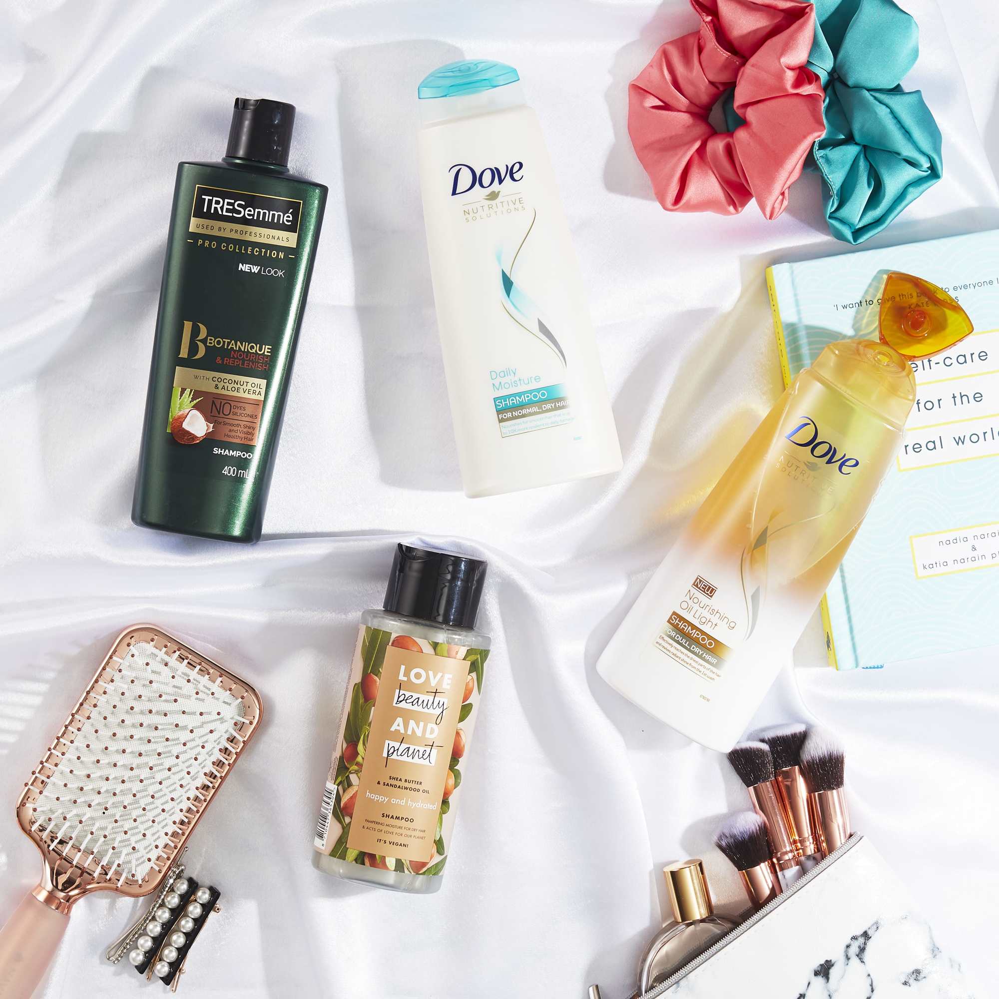 Flatlay of shampoos for dry hair