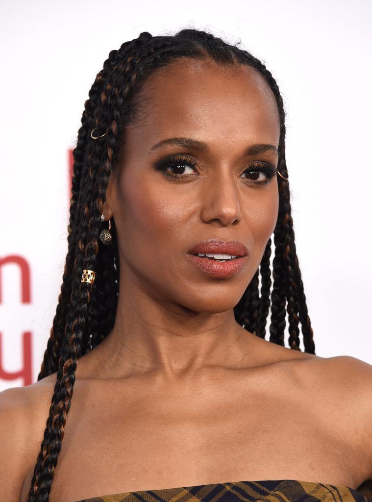 Kerry Washington with long knotless box braids with hair jewellery.