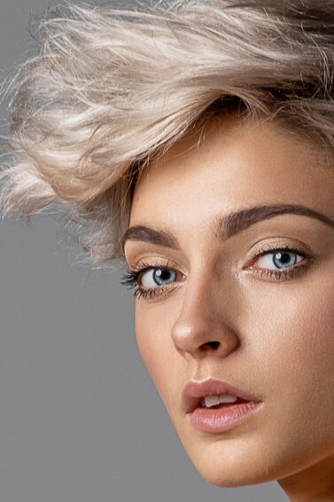 16 Pompadour & Quiff Hairstyles for Women - Pretty Designs