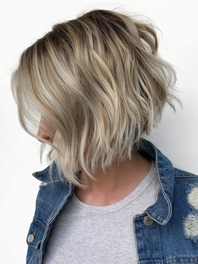 33 Stylish Graduated Bob Haircuts To Try Out