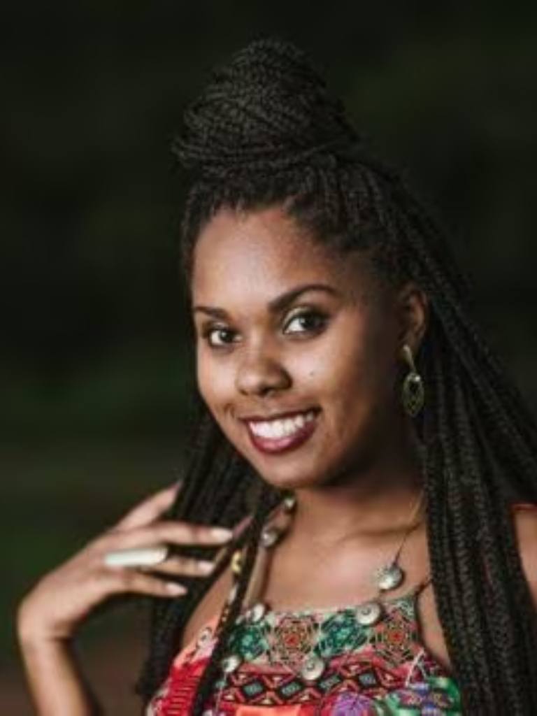 Pretty black woman with medium box braids
