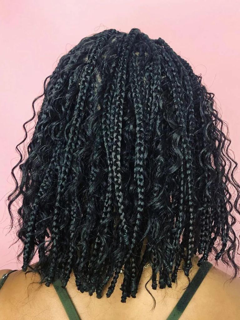 Short wavy box braids hairstyle
