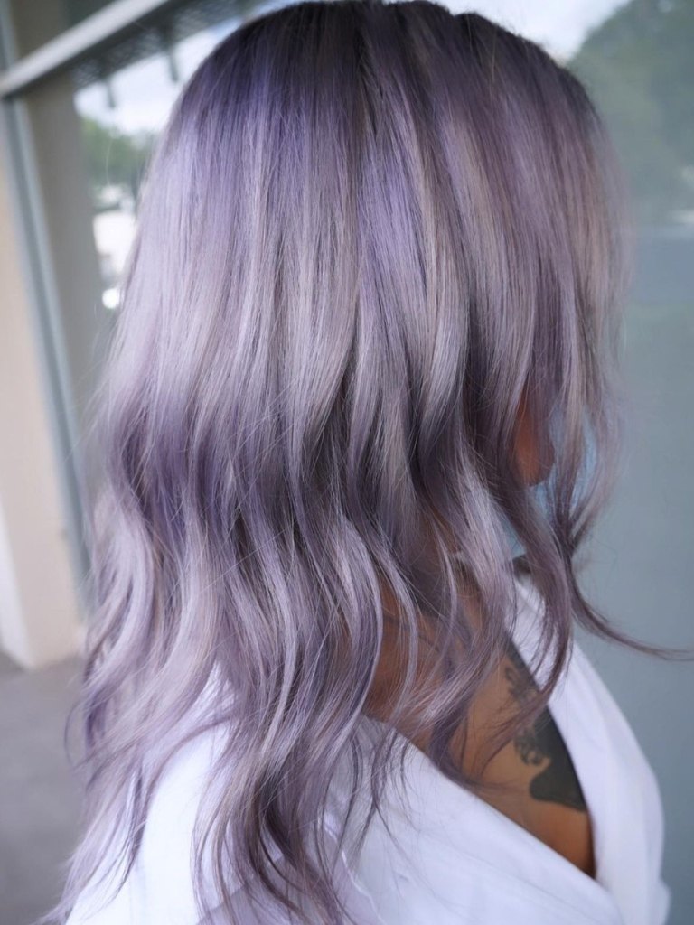 Woman with silver lilac babylights