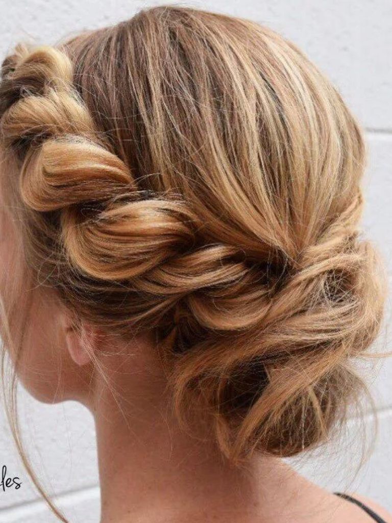 Woman wearing rope braids