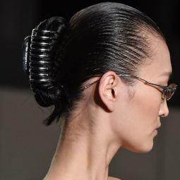 Claw clip trend alexander wang