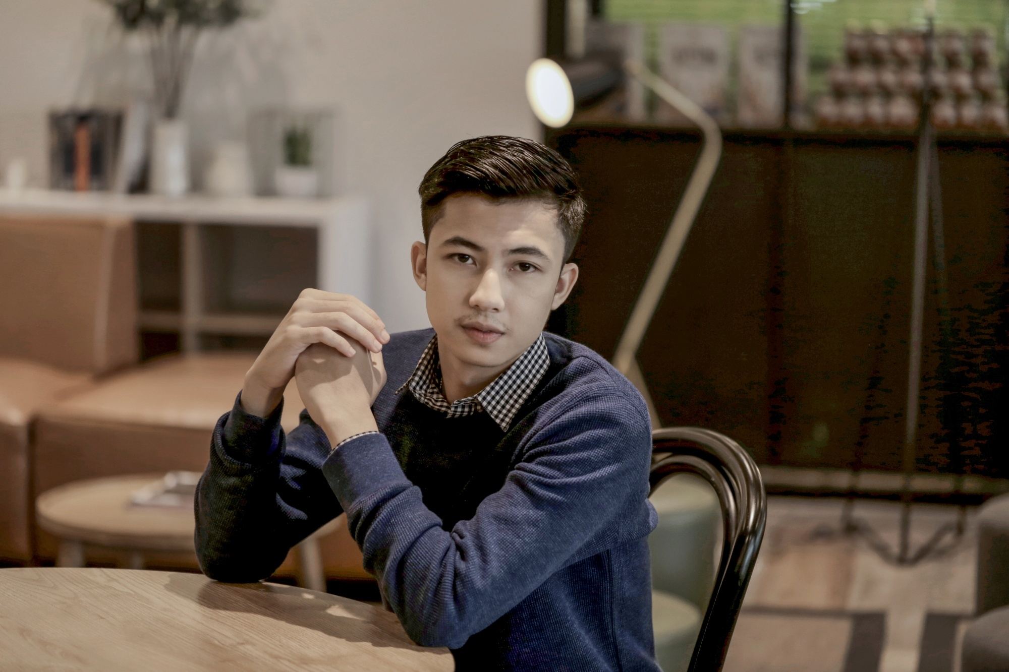 5 Easy Steps to Create a Comb Over Hairstyle for Men